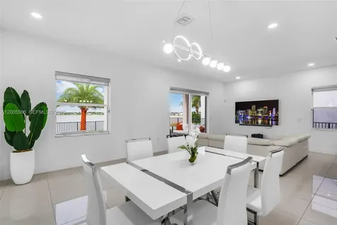 15540 NW 88th Avenue Miami Lakes FL 33018