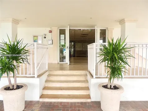 7545 E Treasure Drive North Bay Village FL 33141