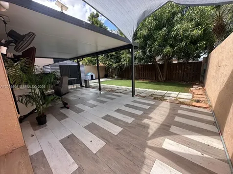 6633 NW 178th Terrace Hialeah FL 33015