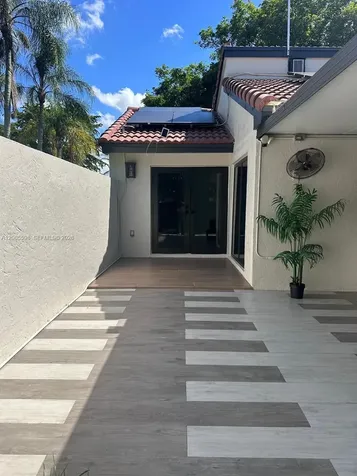 6633 NW 178th Terrace Hialeah FL 33015