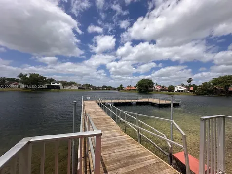 6633 NW 178th Terrace Hialeah FL 33015