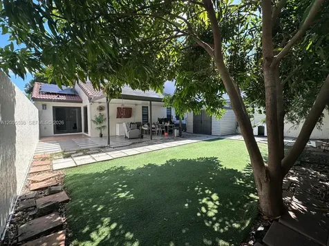 6633 NW 178th Terrace Hialeah FL 33015