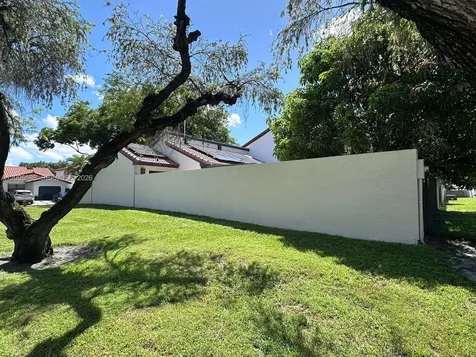 6633 NW 178th Terrace Hialeah FL 33015