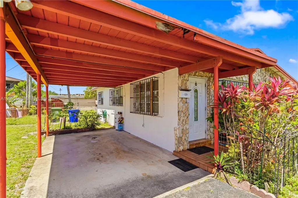 1711 NW 26th Avenue Fort Lauderdale FL 33311