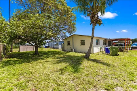 1711 NW 26th Avenue Fort Lauderdale FL 33311