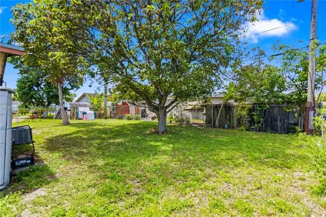 1711 NW 26th Avenue Fort Lauderdale FL 33311