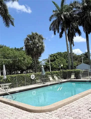 505 S Pine Island Road Plantation FL 33324