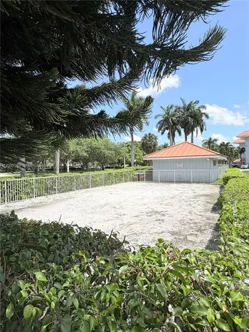 505 S Pine Island Road Plantation FL 33324
