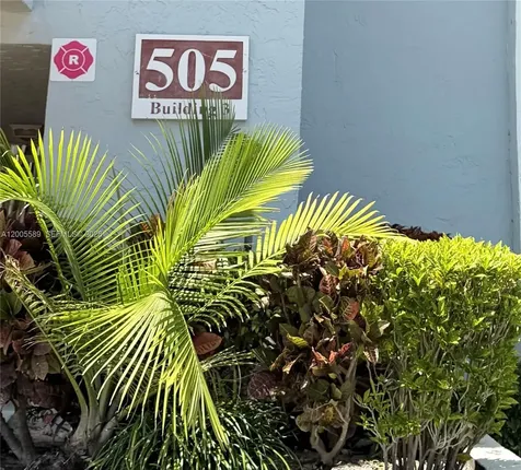 505 S Pine Island Road Plantation FL 33324