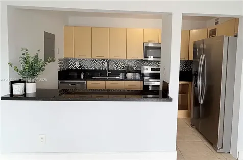 505 S Pine Island Road Plantation FL 33324