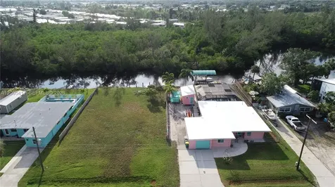 232 Darst Avenue Punta Gorda FL 33950