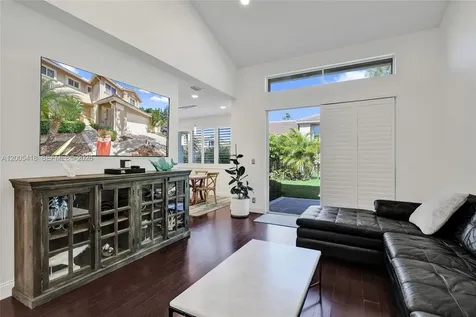 1062 SW 158th Avenue Pembroke Pines FL 33027