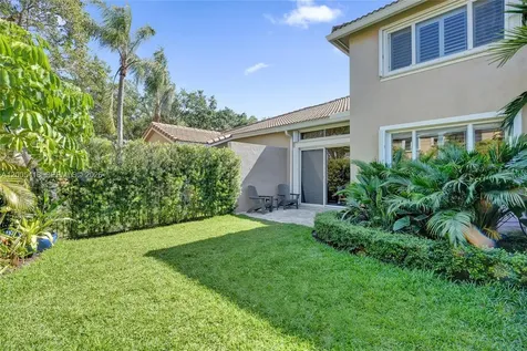 1062 SW 158th Avenue Pembroke Pines FL 33027