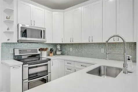 1062 SW 158th Avenue Pembroke Pines FL 33027