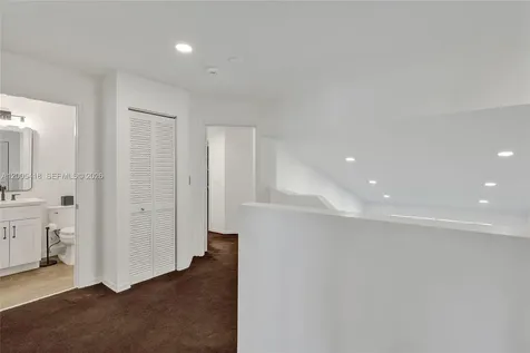 1062 SW 158th Avenue Pembroke Pines FL 33027