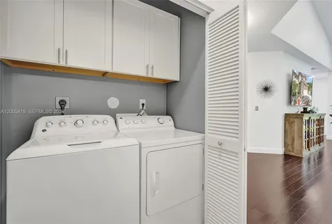1062 SW 158th Avenue Pembroke Pines FL 33027