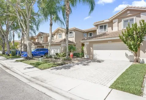1062 SW 158th Avenue Pembroke Pines FL 33027