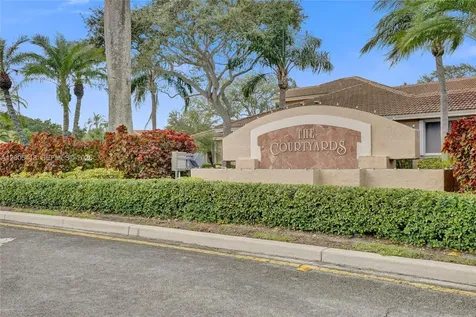 1062 SW 158th Avenue Pembroke Pines FL 33027