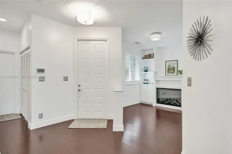 1062 SW 158th Avenue Pembroke Pines FL 33027