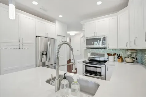 1062 SW 158th Avenue Pembroke Pines FL 33027