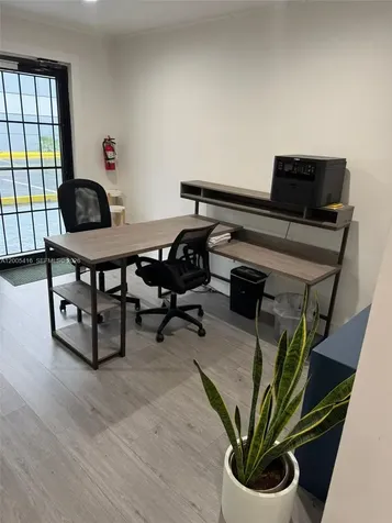 5520-5522 NW 72nd Avenue Miami FL 33166