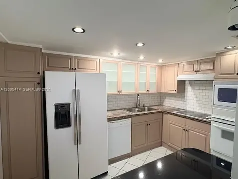 4000 Towerside Terrace Miami FL 33138