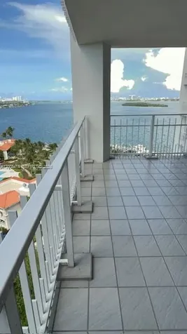 4000 Towerside Terrace Miami FL 33138