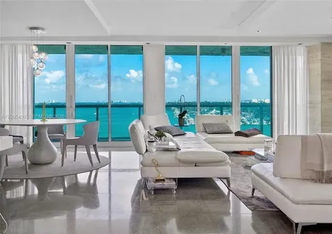 10 Venetian Way Miami Beach FL 33139