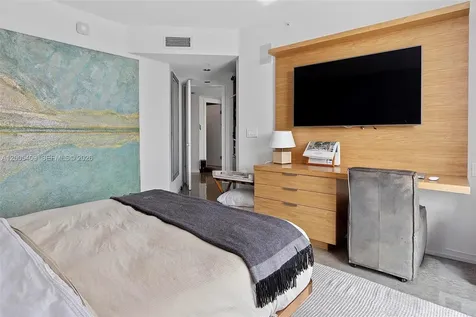 10 Venetian Way Miami Beach FL 33139