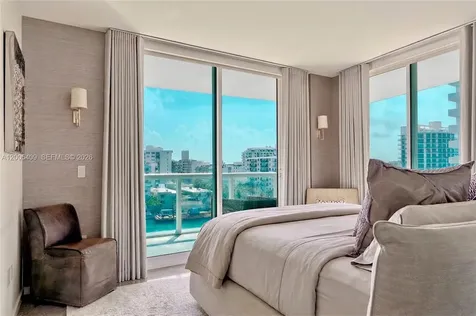 10 Venetian Way Miami Beach FL 33139