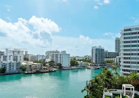 10 Venetian Way Miami Beach FL 33139