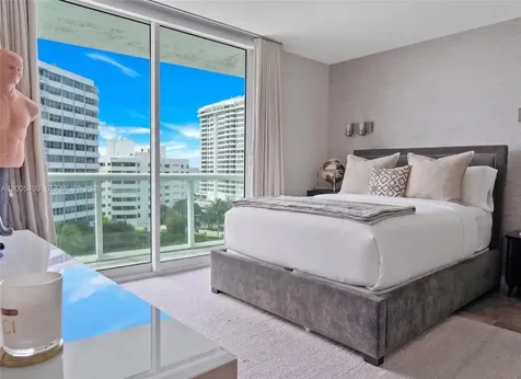 10 Venetian Way Miami Beach FL 33139