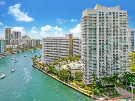 10 Venetian Way Miami Beach FL 33139