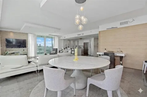 10 Venetian Way Miami Beach FL 33139