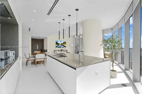300 Biscayne Boulevard Way Miami FL 33131