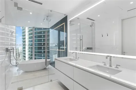 300 Biscayne Boulevard Way Miami FL 33131