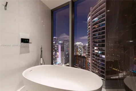 300 Biscayne Boulevard Way Miami FL 33131