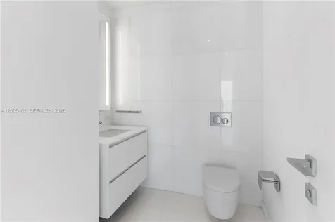 300 Biscayne Boulevard Way Miami FL 33131