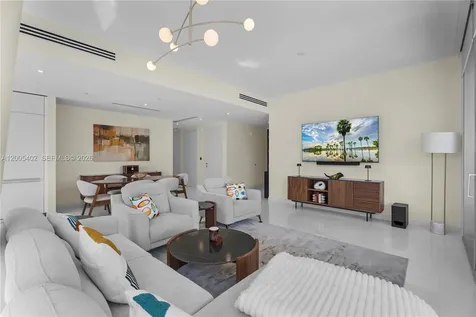 300 Biscayne Boulevard Way Miami FL 33131