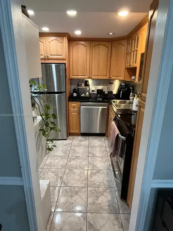 3475 N Country Club Drive Aventura FL 33180