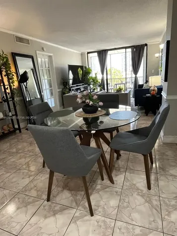 3475 N Country Club Drive Aventura FL 33180