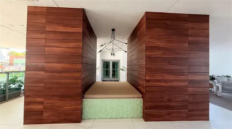 350 S Miami Avenue Miami FL 33130