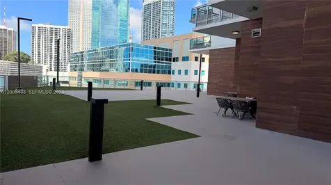 350 S Miami Avenue Miami FL 33130