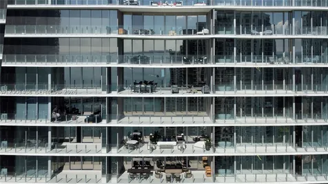 300 Biscayne Blvd Way Miami FL 33131