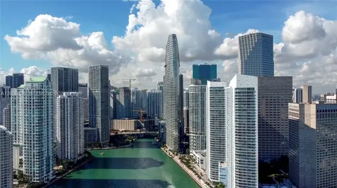 300 Biscayne Boulevard Way Miami FL 33131