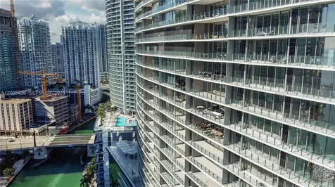 300 Biscayne Boulevard Way Miami FL 33131