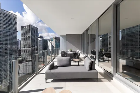 300 Biscayne Blvd Way Miami FL 33131
