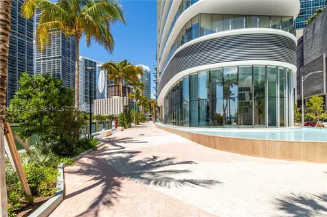 300 Biscayne Blvd Way Miami FL 33131