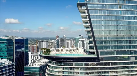 300 Biscayne Boulevard Way Miami FL 33131