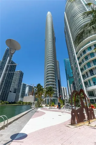 300 Biscayne Boulevard Way Miami FL 33131
